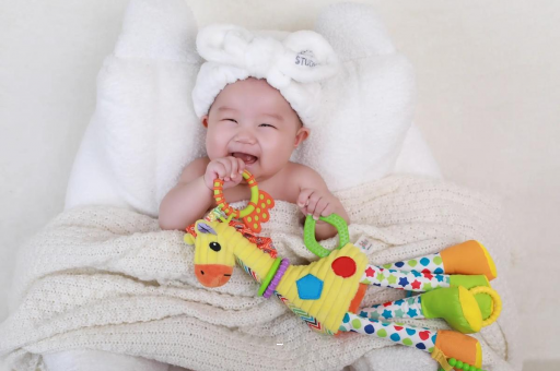 河间宝宝眼眶发红